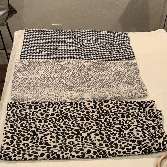 Lot of 3 Skirts - Picture 7 of 7